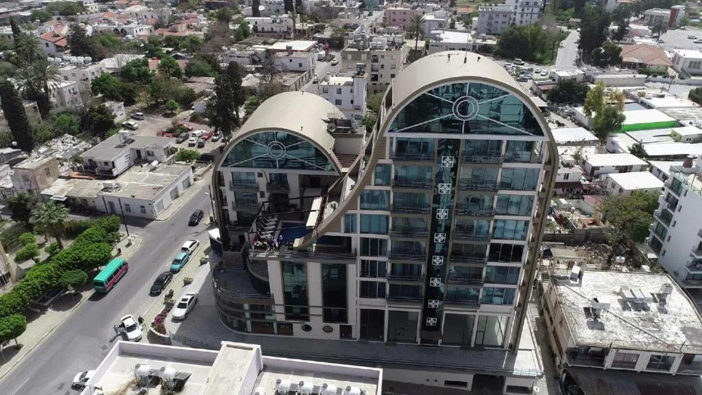 Elegant 2+1 Flat In The Heart Of Kyrenia + Wifi Apartment Ngoại thất bức ảnh